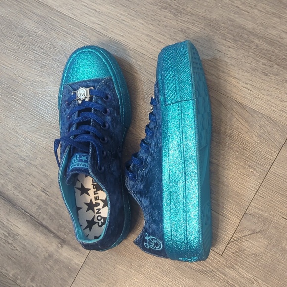 Converse Chuck Taylor Allstar Platform OX x Miley Cirus Gnarly Blue Sneakers - Picture 5 of 10